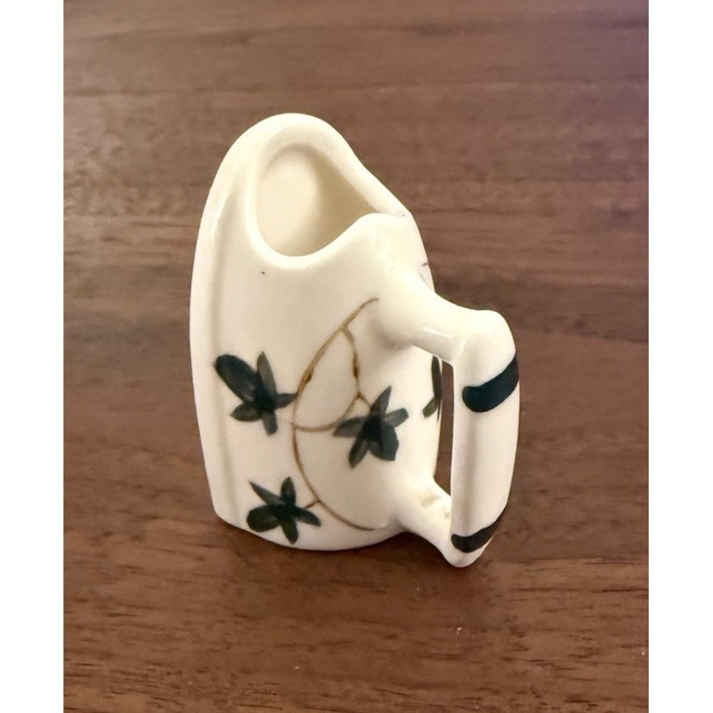 Vintage Iron Shaped Toothpick Needle Holder Mini Flower Vase Bone China Ivy